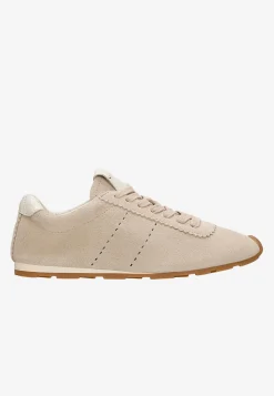 Beżowe sneakersy na cienkiej podeszwie