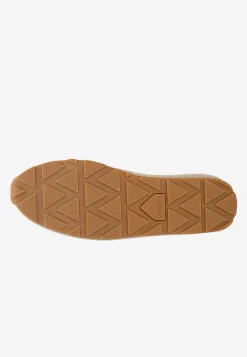 Beżowe sneakersy na cienkiej podeszwie