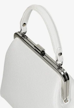 Biała skórzana torebka typu frame bag