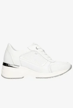 Białe sneakersy damskie na podwyższonej podeszwie