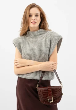 Ciemnobrązowa skórzana torebka saddle bag z tłoczeniem
