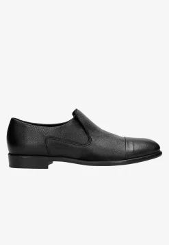 Czarne loafersy damskie ze skóry licowej