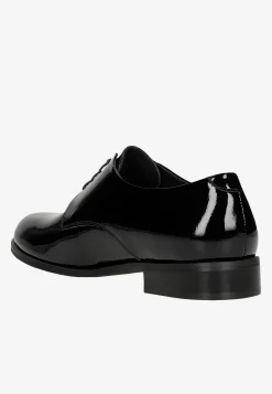 Eleganckie lakierowane półbuty damskie