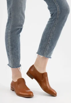 Jasnobrązowe skórzane loafersy damskie